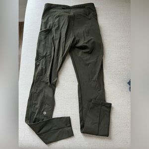 Women’s Lululemon leggings - 28”